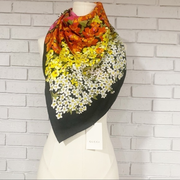 Gucci Silk Degrade Black Multicolor Floral Square Scarf - Picture 1 of 15